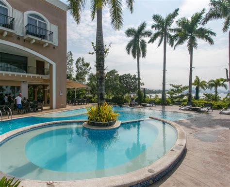 subic bay freeport zone hotels with a pool